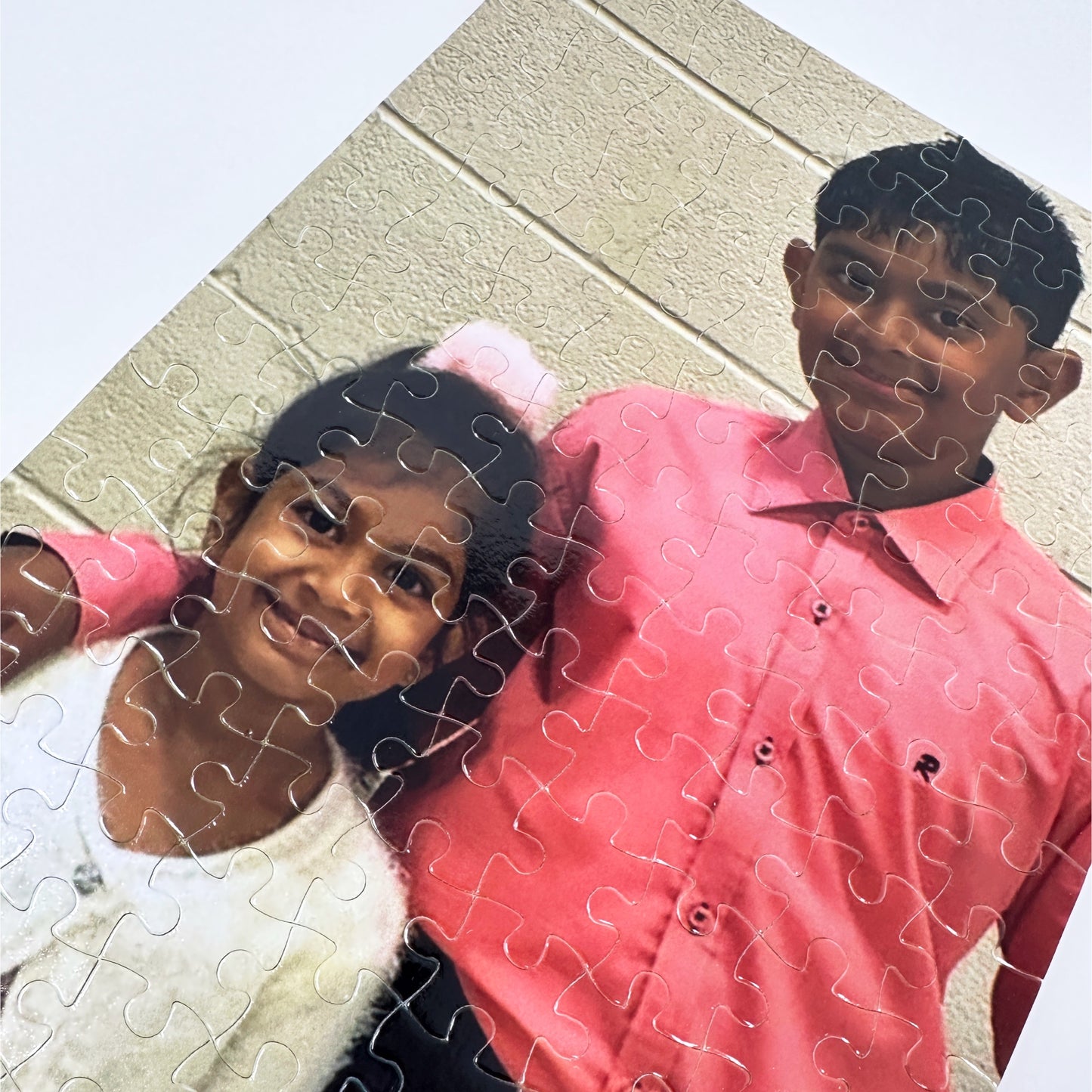 Siblings Puzzle 🧩